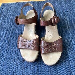 Naturalizer N5 Comfort Dalia Woven Wedge Sandal, 7.5 Wide